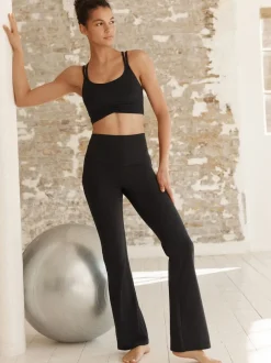 Next Noir - Leggings de sport de yoga évasés Supersoft Dry Tech Hot