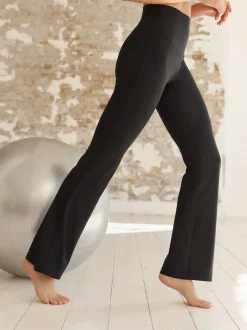 Next Noir - Leggings de sport de yoga évasés Supersoft Dry Tech Hot