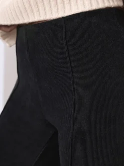 Next Noir - Pantalon bootcut en velours côtelé lissant Best