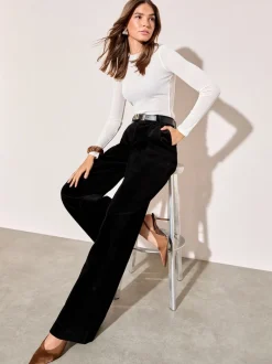 Friends Like These Noir - Pantalons amples plissé sur le devant en velours côtelé Online