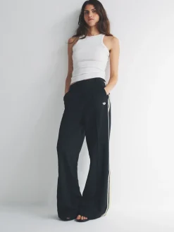 adidas originals Noir - Pantalons Habillés Adidas Original Manager Discount