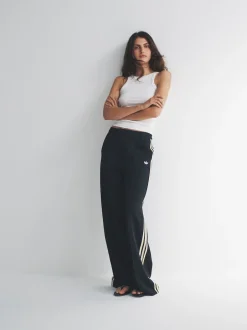 adidas originals Noir - Pantalons Habillés Adidas Original Manager Discount