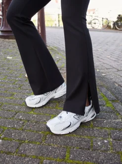 Next Noir - Power Sculpting Ponte Flare Leggings Hot