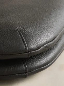 Next Noir - Sac à bandoulière en cuir avec scoop Online