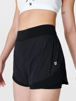 Sweaty Betty Noir - Short de course Betty Tempo en sueur