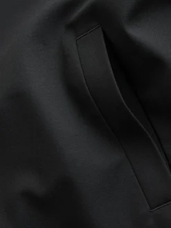 Next Noir - Veste Motionflex Smart en entonnoir avec Extensible Online