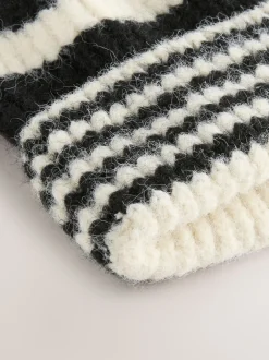 Next Noir/Blanc - Bonnet en maille à rayures Clearance