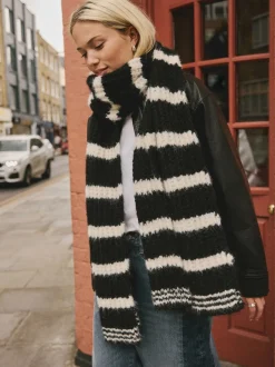 Next Noir/Blanc - Écharpe rayée en maille de laine Blend Clearance