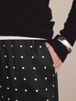 Next Noir/Blanc à pois - Pantalons en satin à jambe large et taille ceinturée Hot