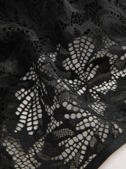 Next Noir/Blanc/Nu - Lot de 3 culottes NVPL en dentelle sur le devant Clearance