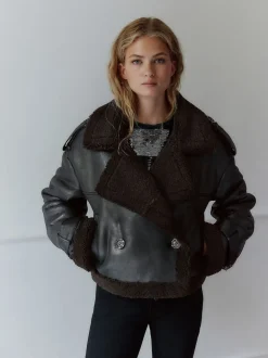 Next Noir/Marron Chocolat - Veste aviateur raccourcie en faux shearling Hot