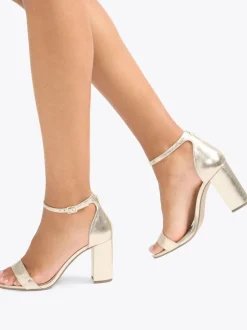 Carvela Or - Sandales Capo à talon carré Clearance