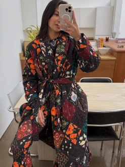 Never Fully Dressed Peignoir matelassé avec doublure en fausse fourrure Clearance