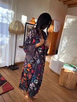 Never Fully Dressed Peignoirs en satin Gamme longue Online