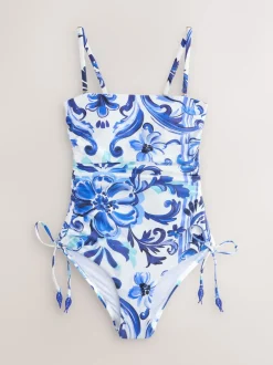 Next - Maillot de bain Bandeau gainant à jambes froncées Porcelaine blanc/bleu Sale