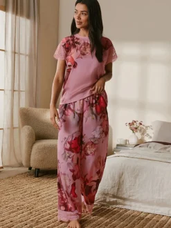 B by Ted Baker Pyjamas en jersey de satin rose fleuri Clearance