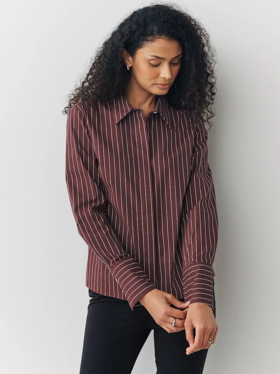 Next Rayure bleu marine/bordeaux - Lot de 2 chemises ajustées extensibles indispensables à manches longues Online