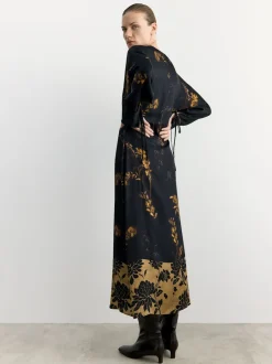 BHOEM Robe Mi-longue Satin Fleuri Imprimé Noir Kimono