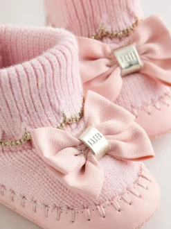 Baker by Ted Baker Rose - Chaussons en maille à bord festonné pour Bébé fille avec nœud Clearance