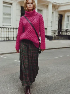 Next Rose vif - Pull long torsadé à col roulé en laine Online