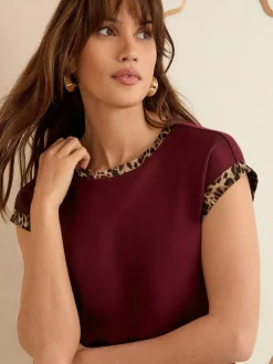 Love & Roses - Chemisier Col rond en jersey imprimé sur le devant en satin Rouge baie Discount