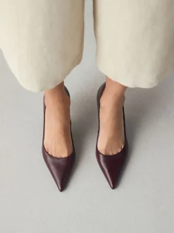 Next - Chaussures de milieu de terrain en cuir Rouge bordeaux New