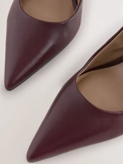 Next - Chaussures de milieu de terrain en cuir Rouge bordeaux New