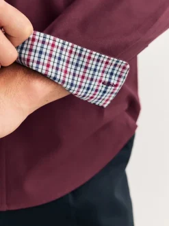 Next - Chemise Oxford stretch à manches longues Rouge bordeaux Clearance