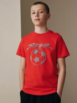 Next - T-shirt imprimé graphique à manches courtes coupe régulière (3-16ans) Rouge Football Sale