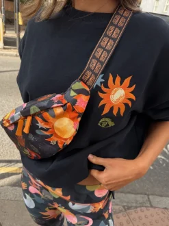 Never Fully Dressed Sac à bandoulière Sling Body Bum