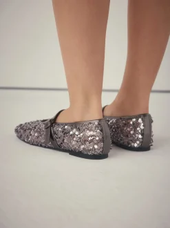 Next Sequins en étain - Chaussures Forever Comfort® Mary Jane avec ornements de sequins Sale