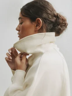 self. soi-même. Sweat-shirt à col zippé