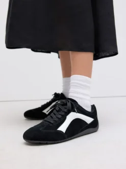 Next Suede noire - Baskets à lacets Forever Comfort® en cuir à semelle slim Online