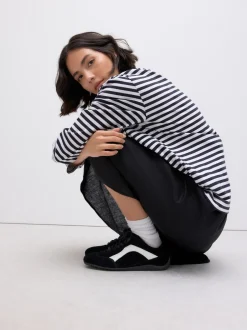 Next Suede noire - Baskets à lacets Forever Comfort® en cuir à semelle slim Online