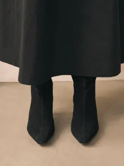 Next Suede noire - Bottes à talons Forever Comfort® à bout pointu Hot