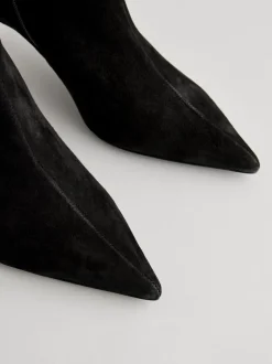 Next Suede noire - Bottes fines à talons et bout pointu Outlet