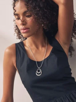 Next Tonalité argentée - Collier pavé ovale tourbillonnant Clearance