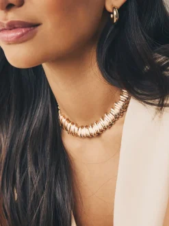 Next Tonalité d'or - Collier à col cranté Sale