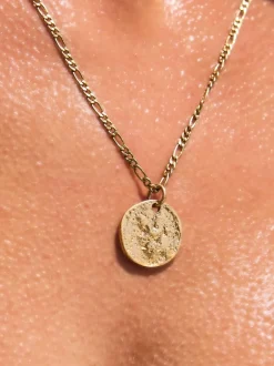 Next Tonalité d'or - Collier en acier inoxydable avec disque martelé Online