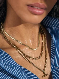 Next Tonalité d'or - Collier en acier inoxydable avec barre en T Outlet