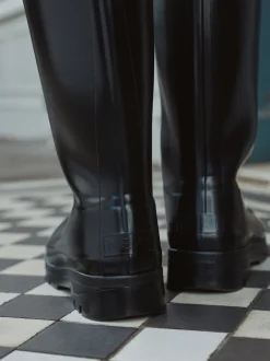 Next Vernies noires - Bottes de pluie hauteur genou doublées de fausse fourrure haut de gamme Online