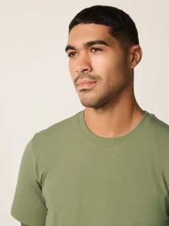 Next - Ajustement régulier - T-shirt Essential Col rond en coton Vert mousse Outlet