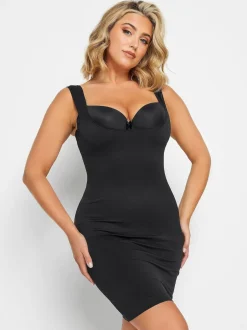 Yours Curve Slip dress sans coutures avec contrôle du ventre Outlet